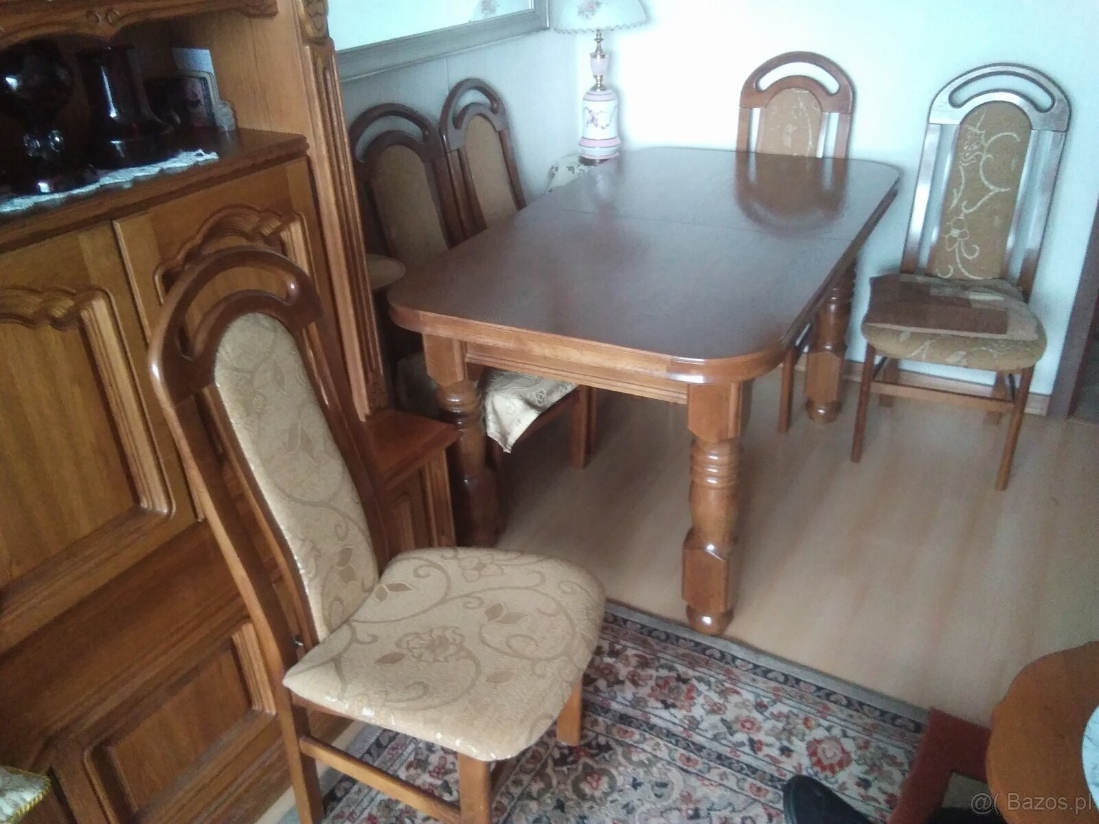 Sprzedam stół plus 6 krzeseł - 3