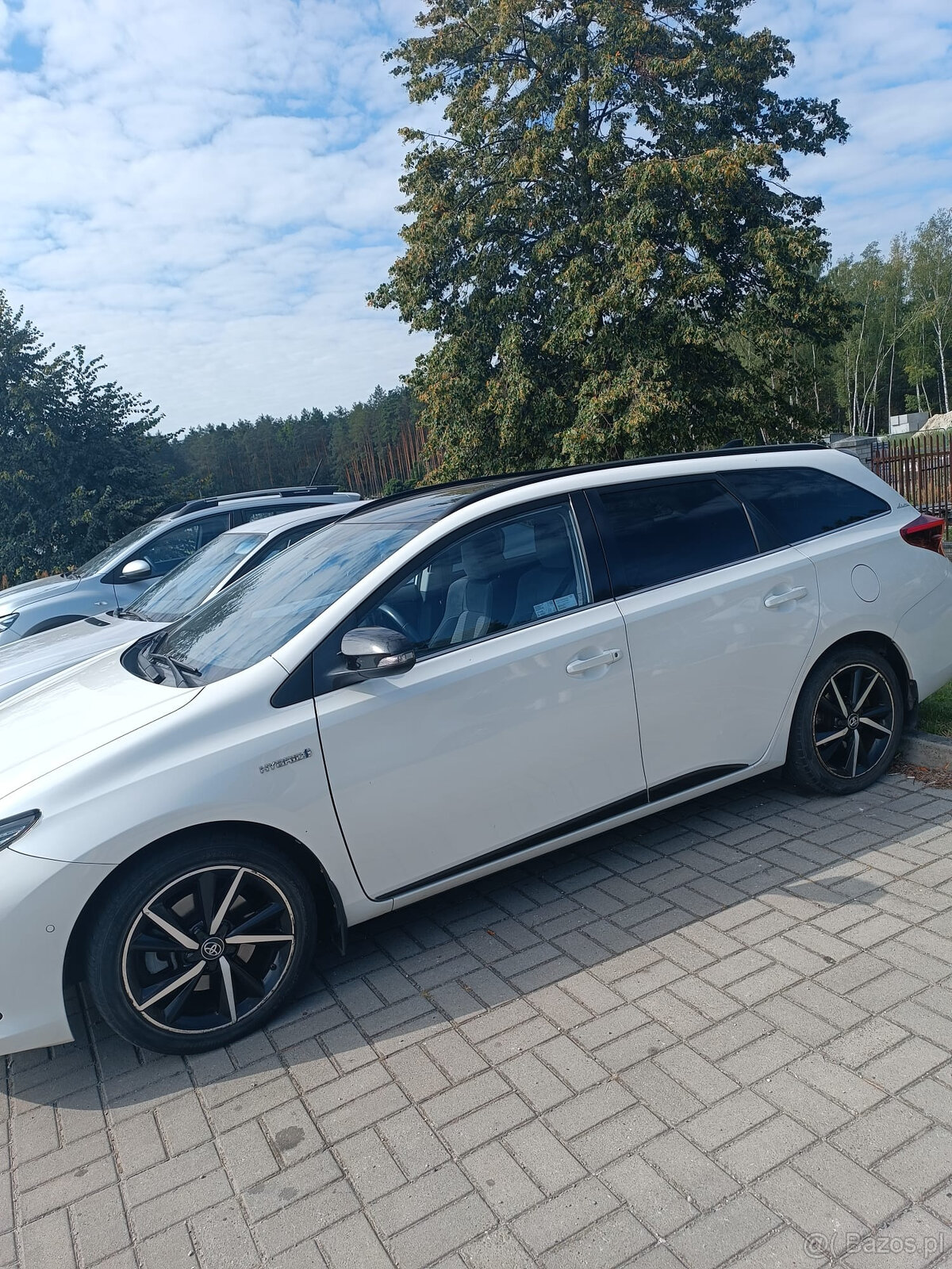Sprzedam Toyota Auris 1,8 Selection Hybrid - 3