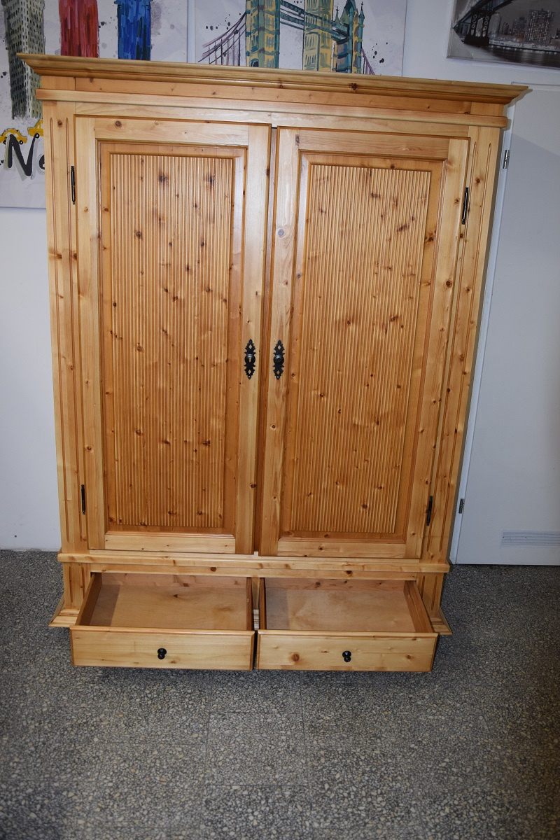 szafa z drewna sosnowego - jak nowa - 3