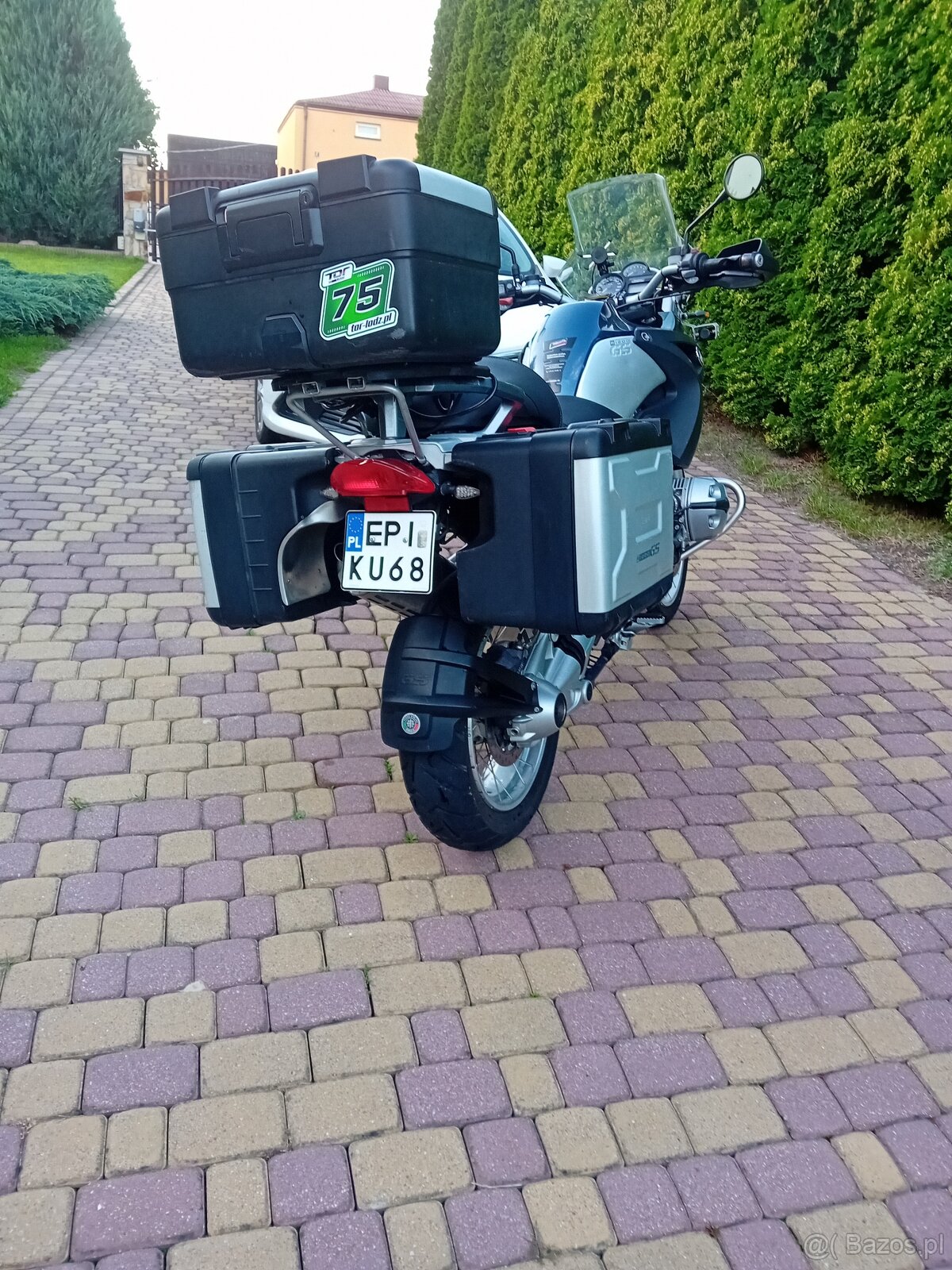 GS 1200 - 3