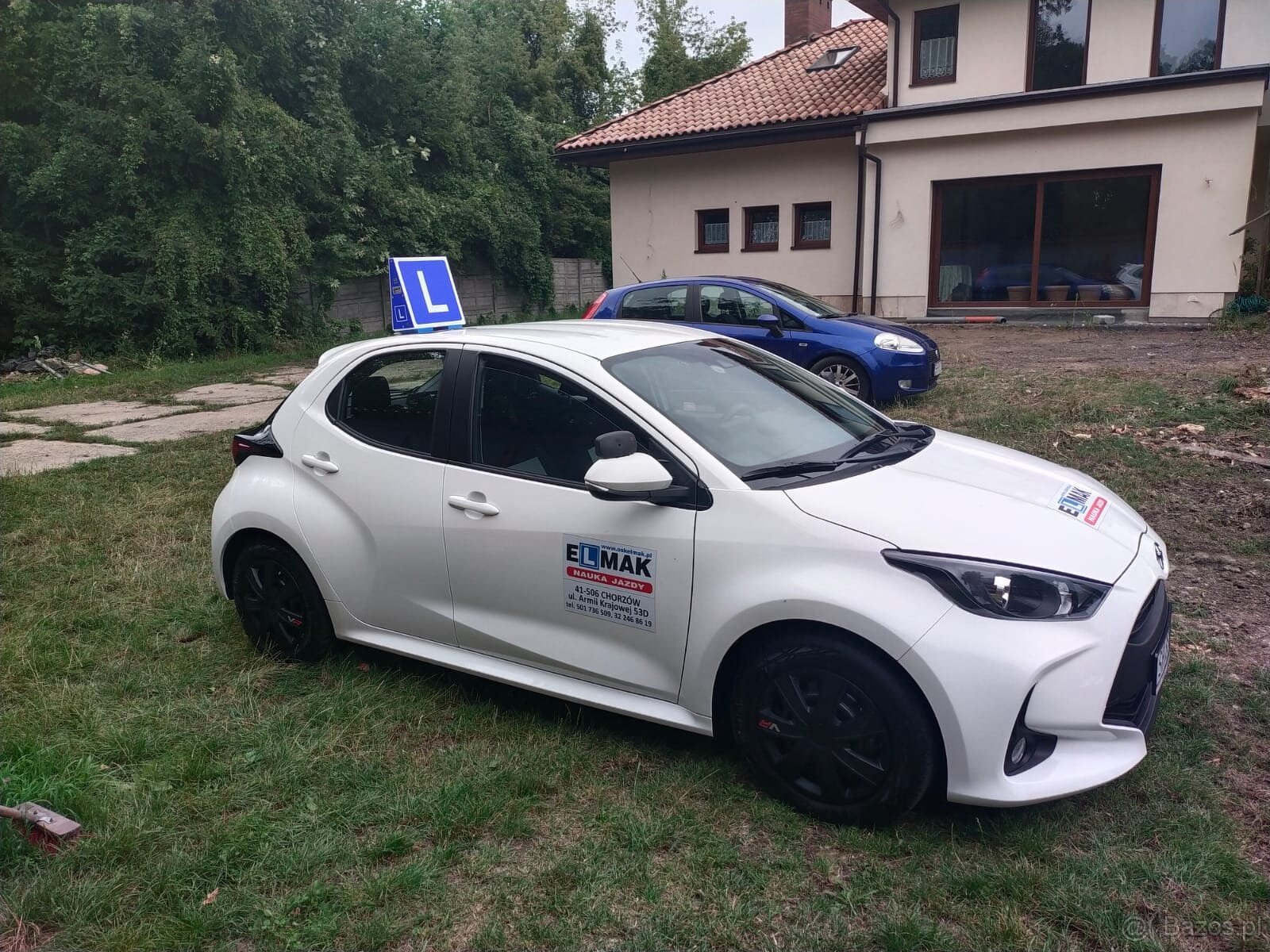 Sprzdam Toyotę Yaris r. 2023 z wyposażeniem do Nauki Jazdy - 3