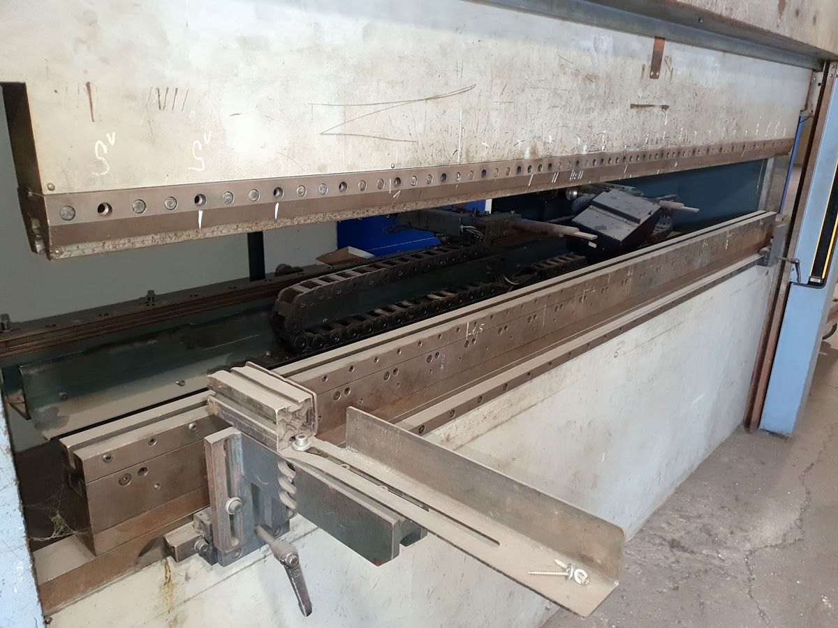 Safan SMK-K50-2550 TS1 - Prasa krawędziowa CNC - 3