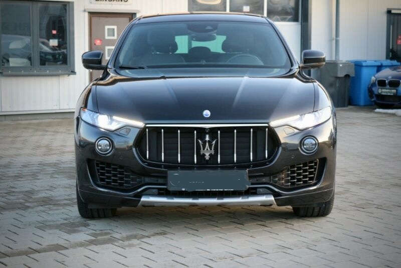 Maserati Levante S Q4 - 3