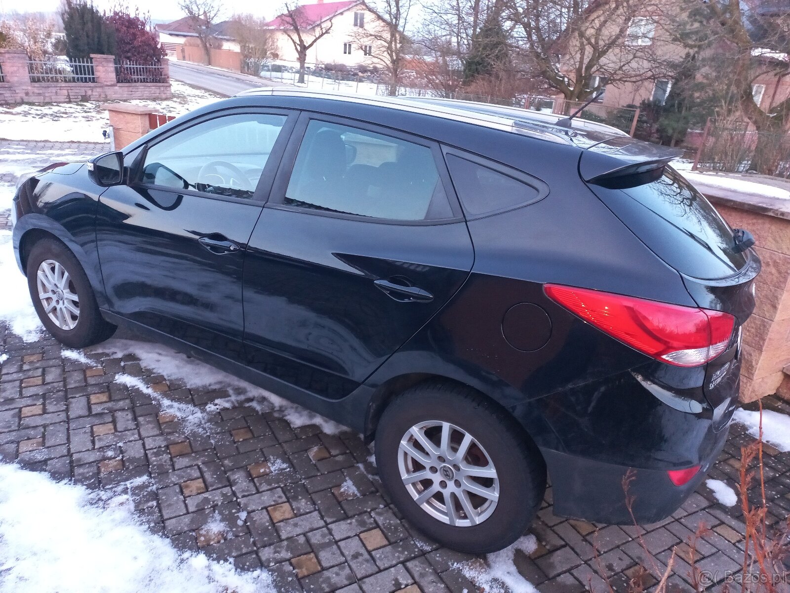 Sprzedam Hyundaia ix35 benzyna 4/2013, 122t km, serwis, - 3