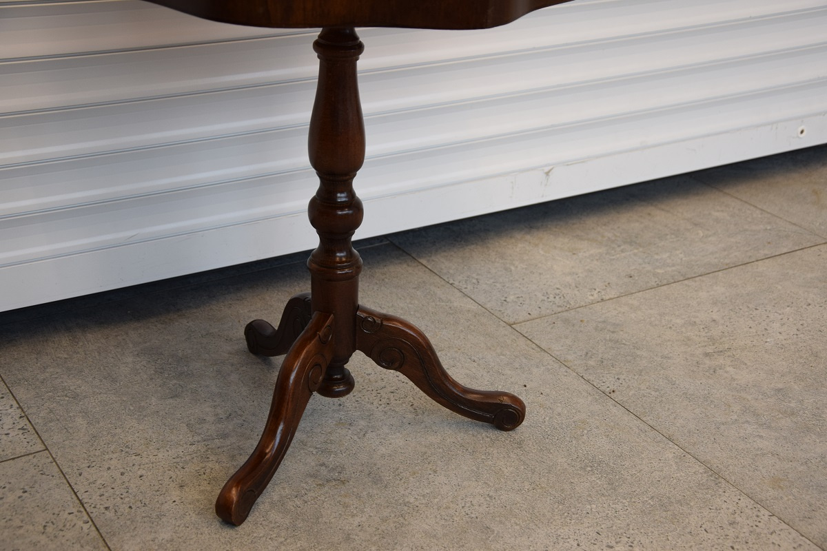 stolik kawowy z intersją - jak nowy - 3