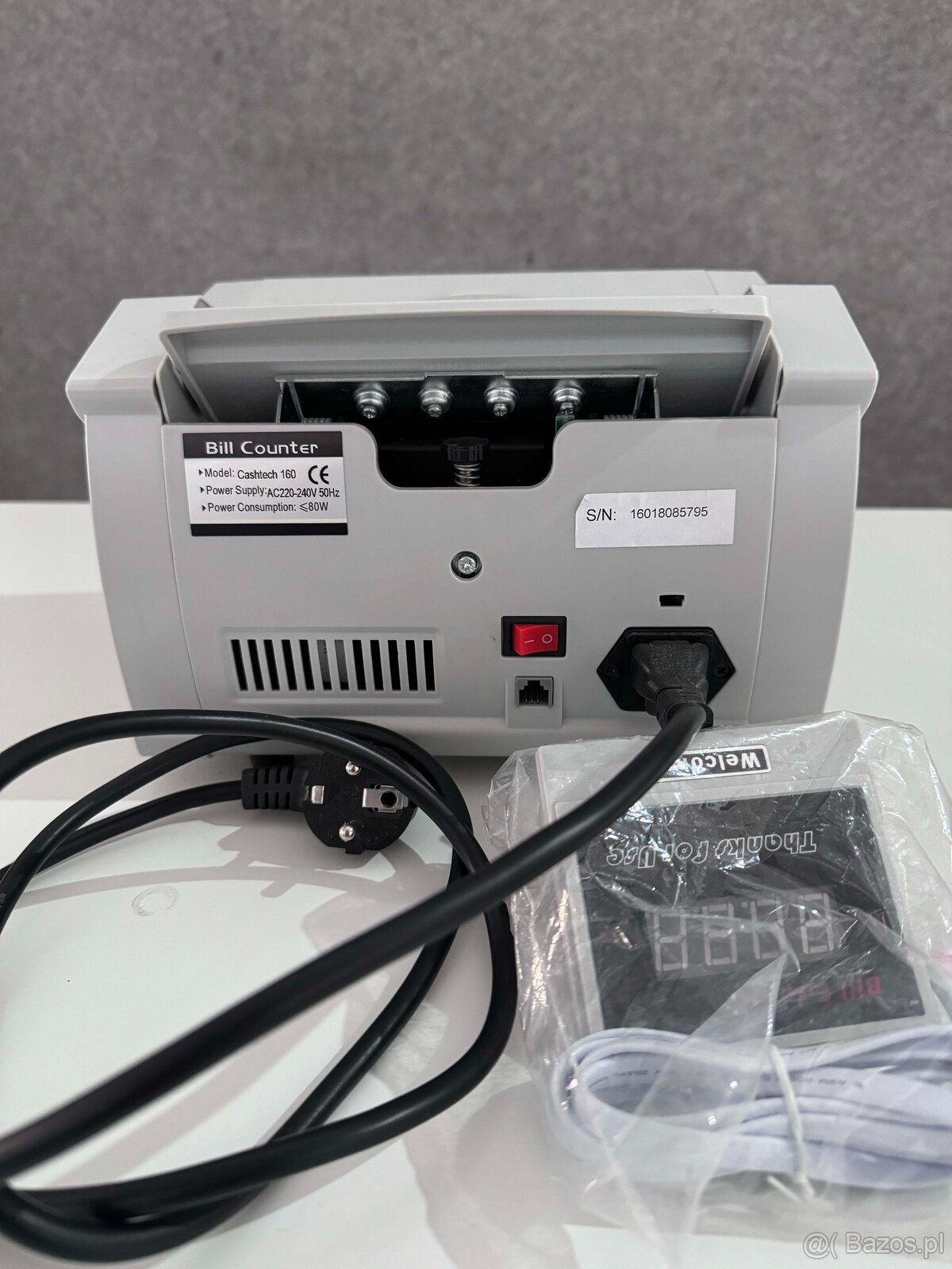 Syndyk sprzeda dwie liczarki i sejf meblowy - 3