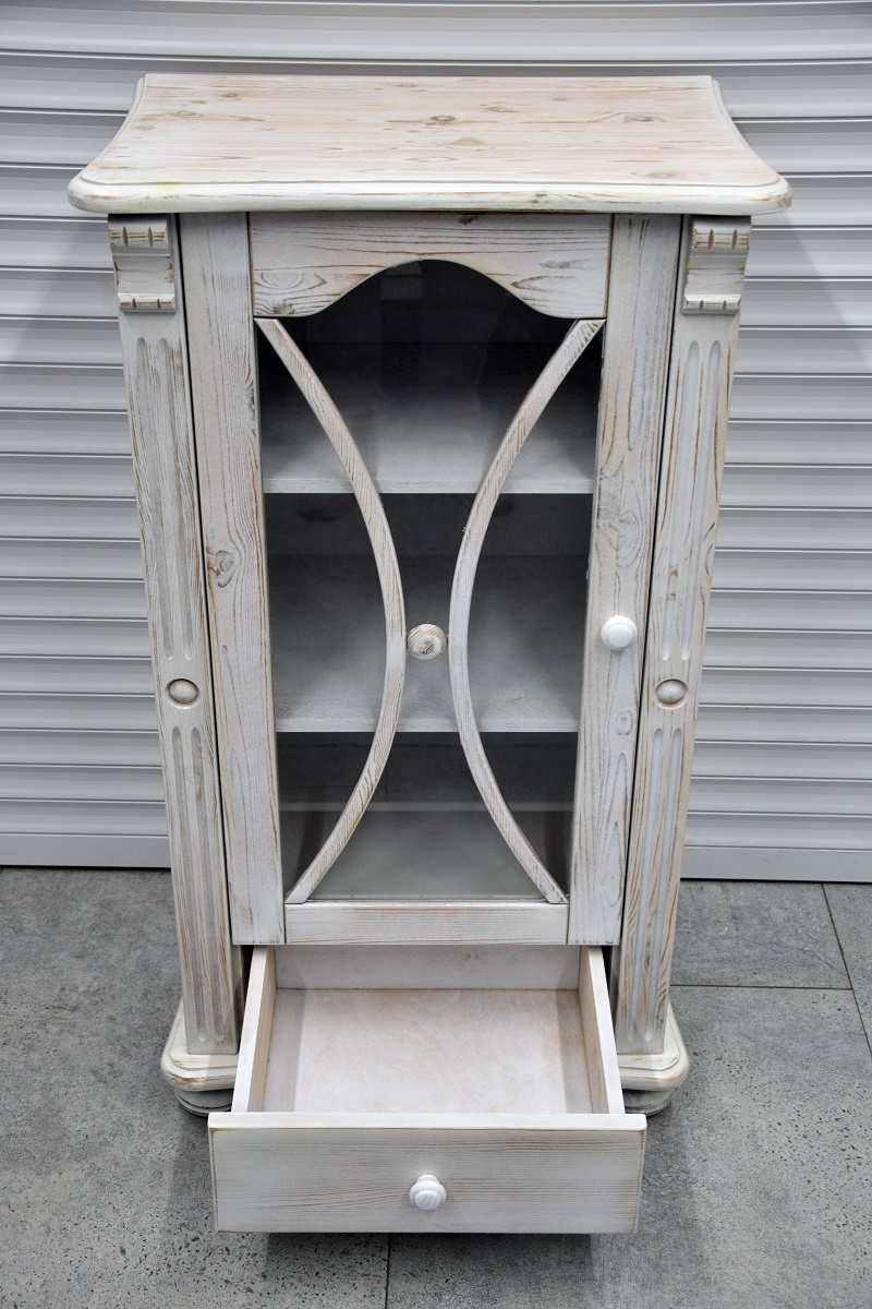 witryna z drewna sosnowego - jak nowa - 3