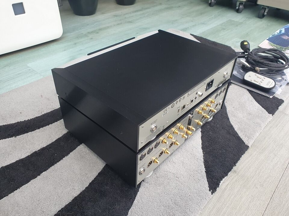 Mark Levinson No. 52 ( Price : 6800 EUR ) - 3