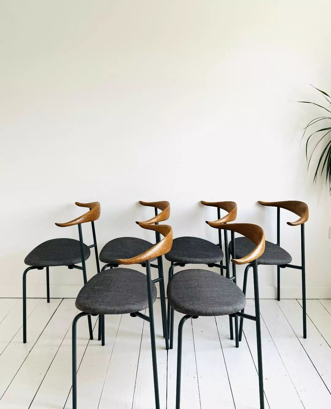 Krzesła Carl Hansen & Sohn zaprojektowane przez Hansa J. Weg - 3