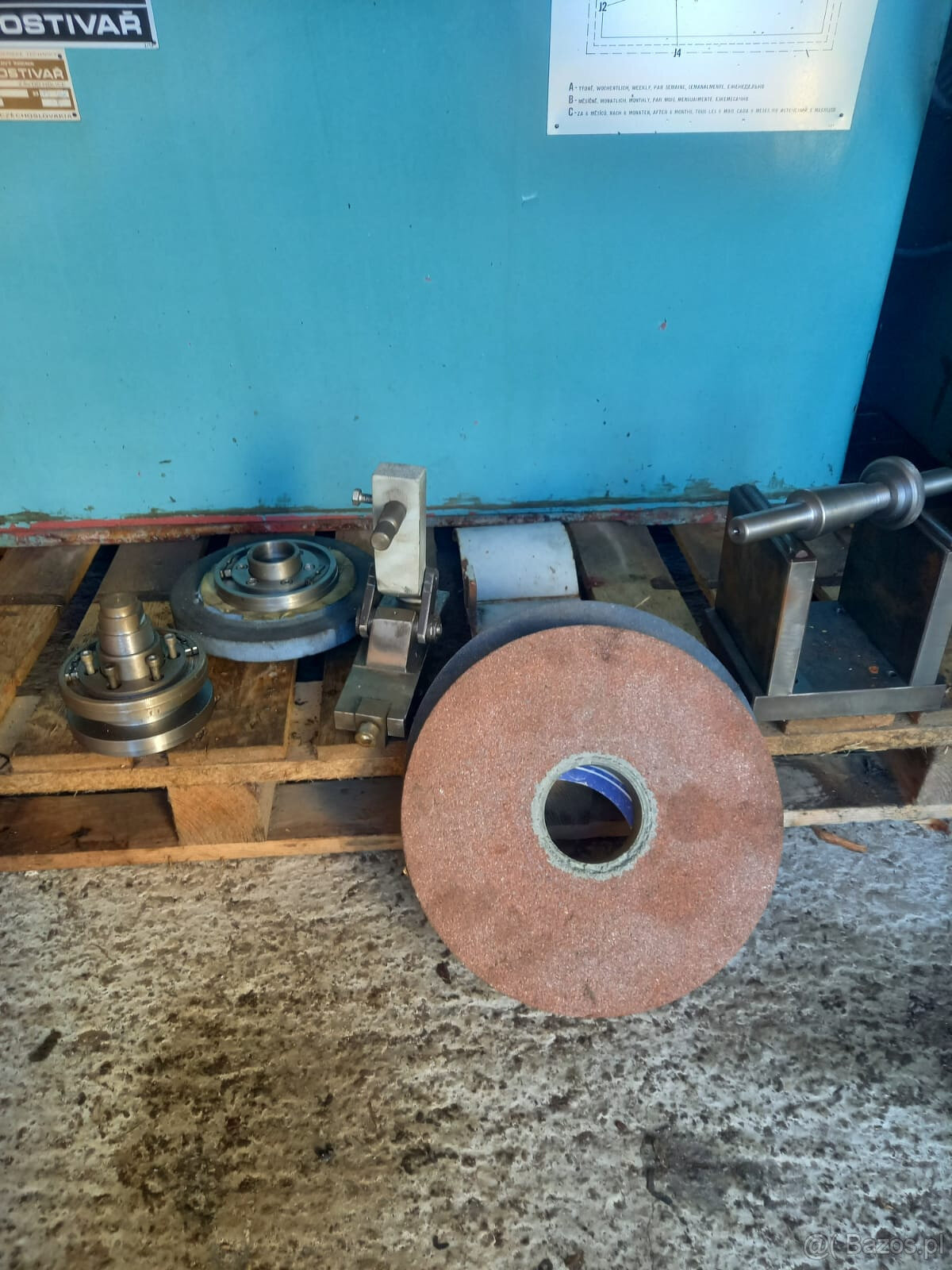 Szlifierka kłowa TOS, typ BU 16 - 3