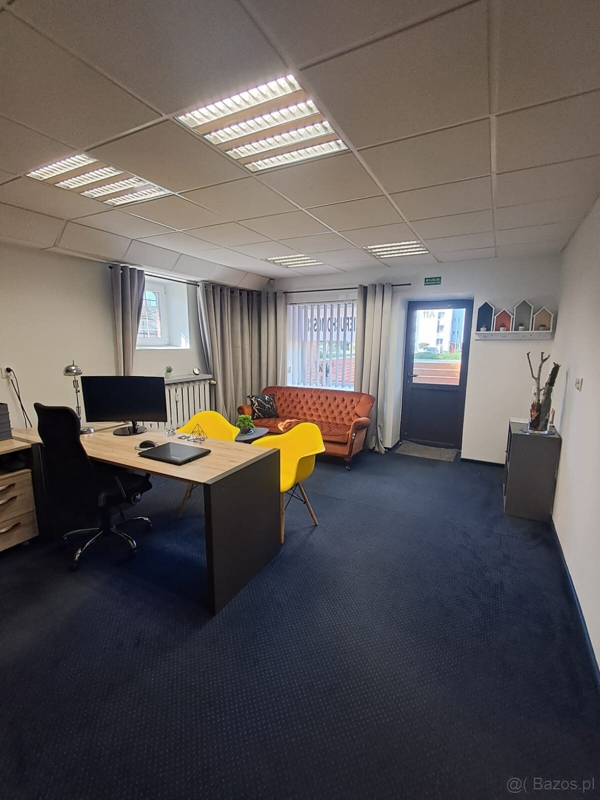 Oferujemy lokal użytkowy o powierzchni 48,90 m², położony w - 3