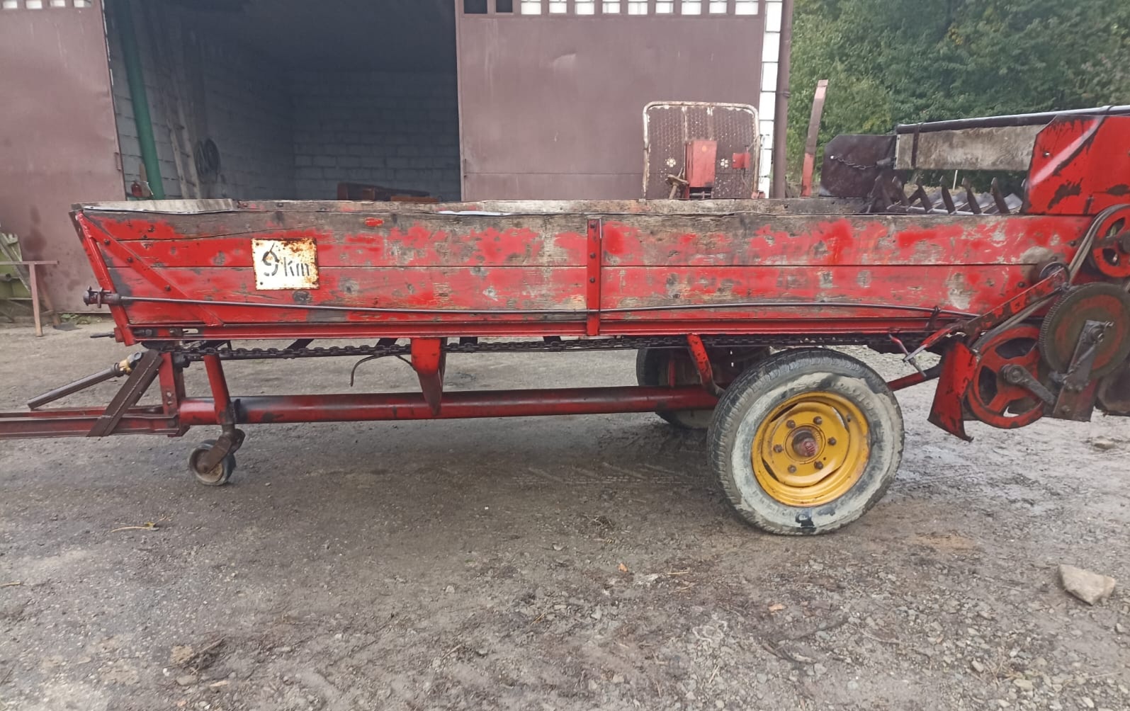 Rozrzutnik obornika JF AV 2T - 3