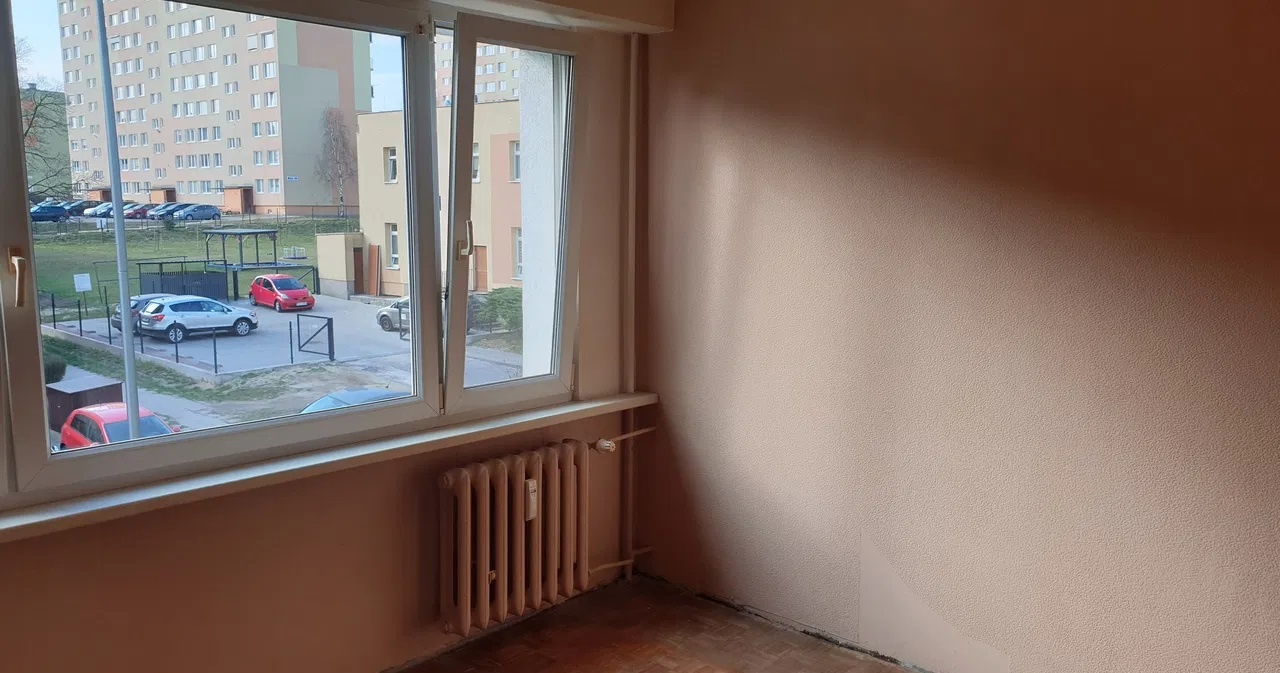 Mieszkanie o pow. 23.80m2, I p., do remontu, os. Widok - 3