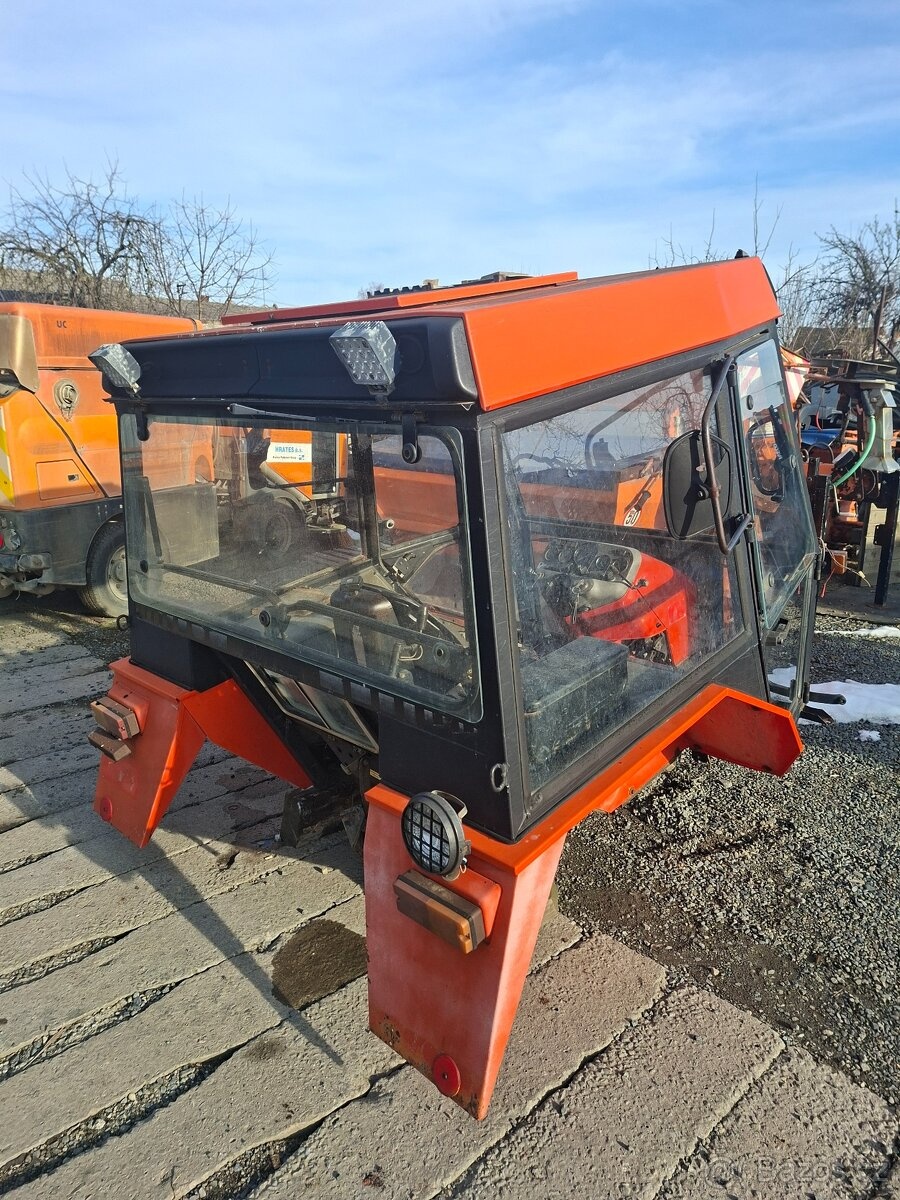 Kabina Zetor seria 3 - 3