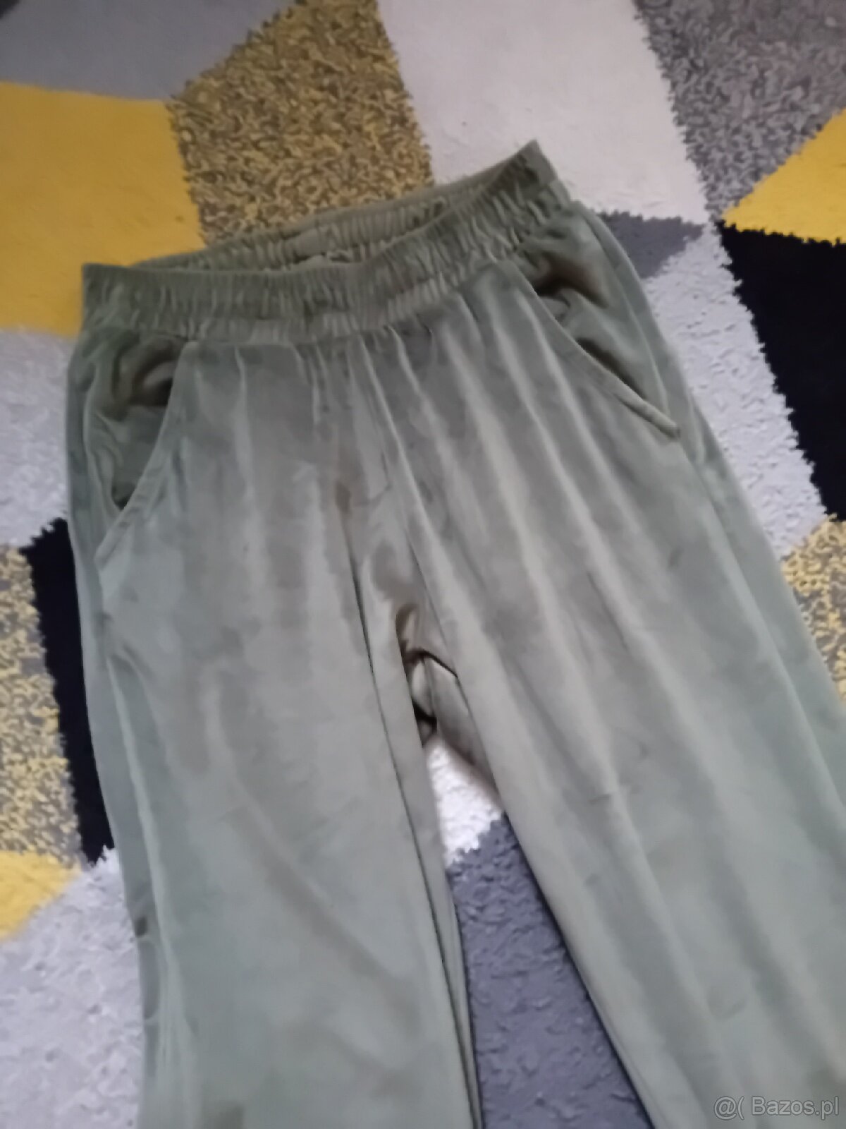 Welurowe spodnie dresowe - 3