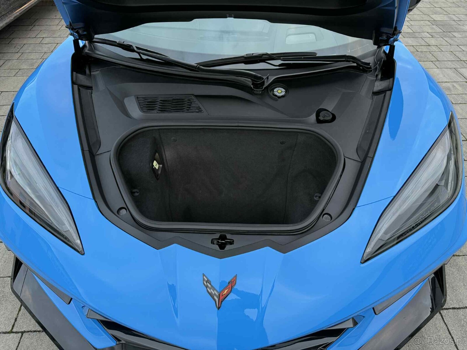Corvette C8 70th - 3