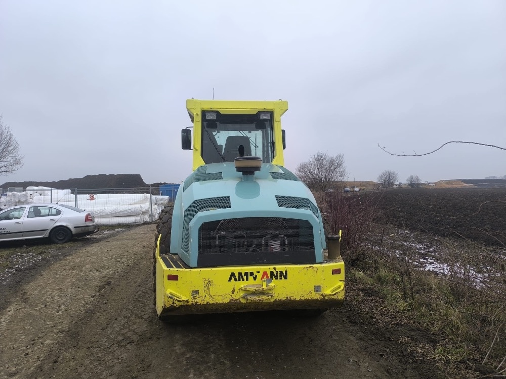 Vibrační válec AMMANN ARS 150 - 3