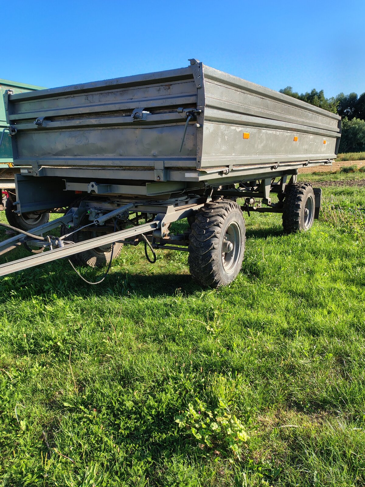 Sprzedam przyczepę rolnicza HL6011 - 3