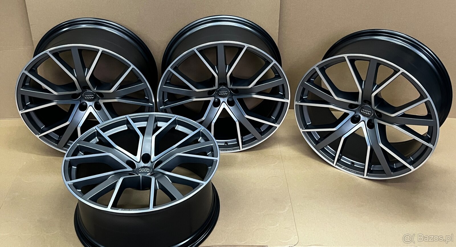 22 cale Audi Q8 SQ8 4MN 4M8601025AQ Q CQ CP 10J x 22'' ET2 - 3