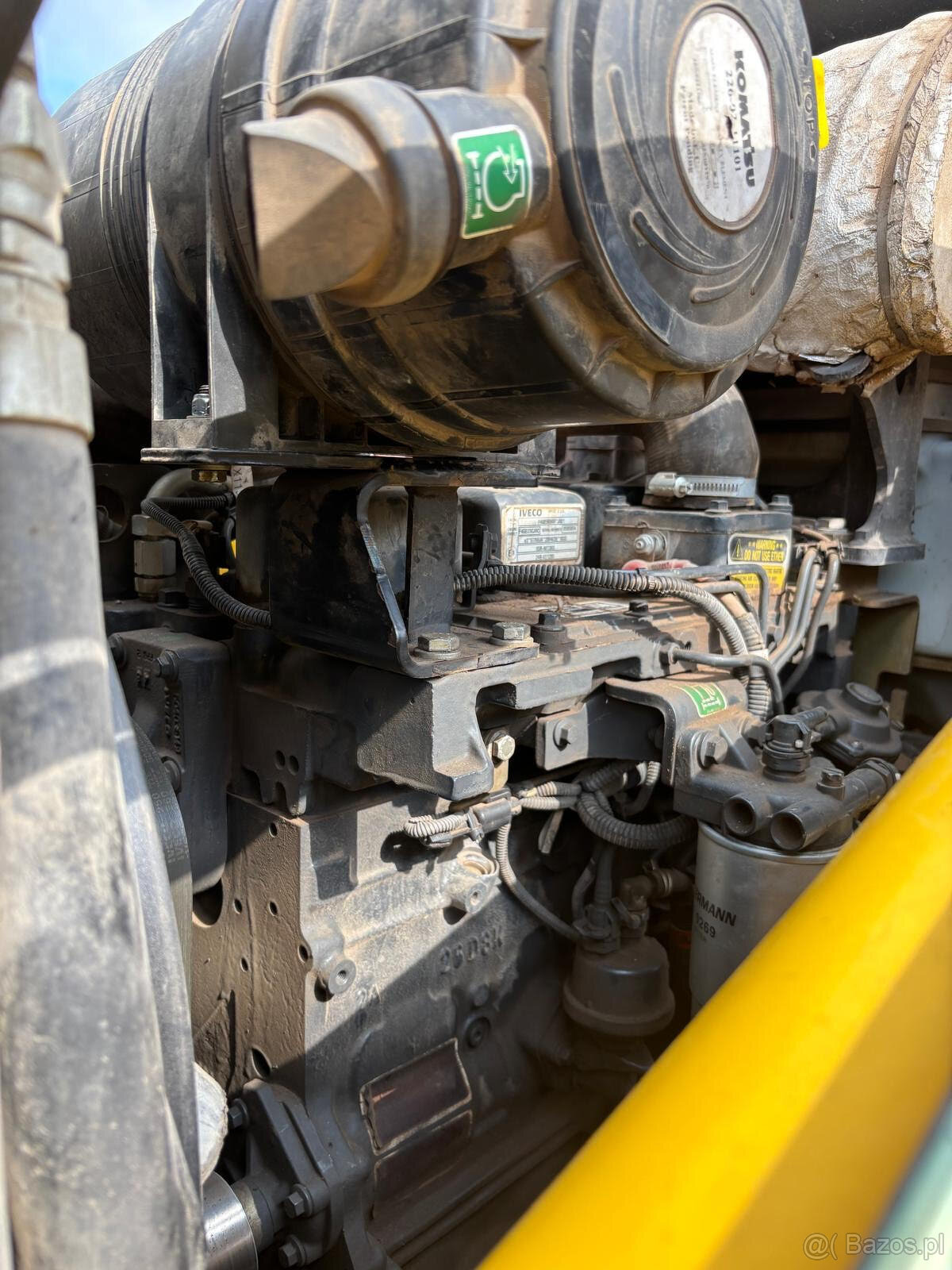 Komatsu WB93-R Koparko-ładowarka - 3