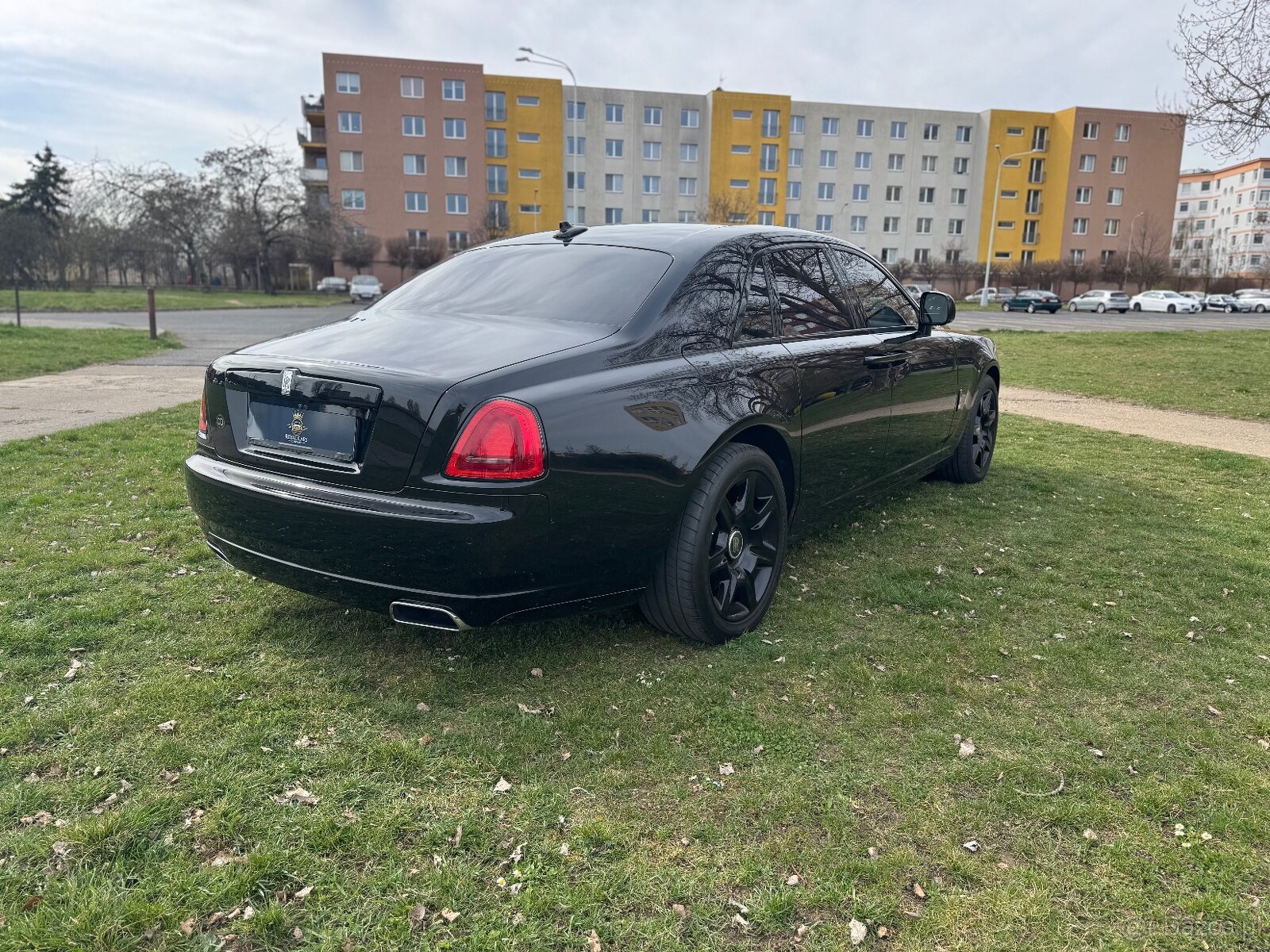 Rolls Royce Ghost maksymalny przebieg wyposażenia 68 000 km - 3