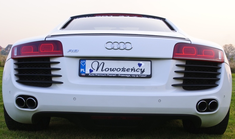 Sprzedam Audi R8 stan idealny z 2009 roku . Samochód był dod - 3