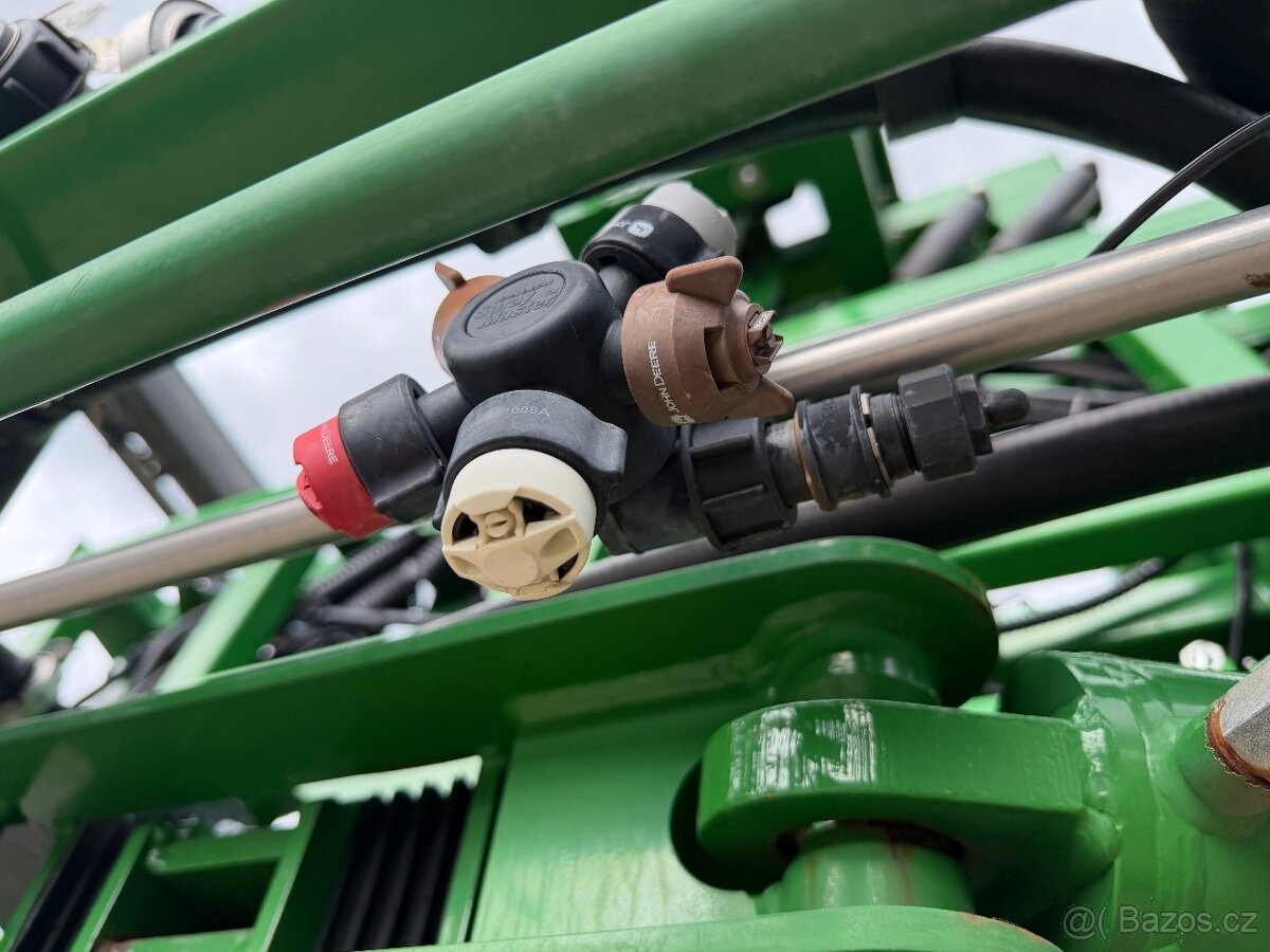 Opryskiwacz samojezdny John Deere 4050i rok pr 2019 szero - 3