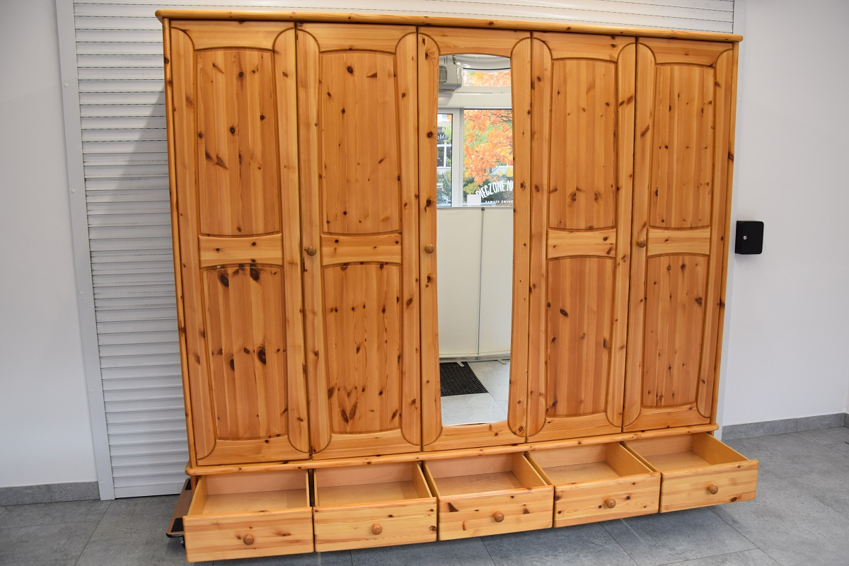 szafa z drewna sosnowego - jak nowa - 3