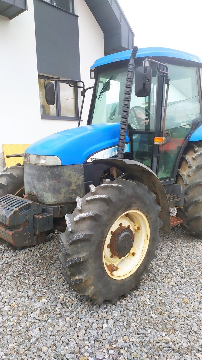 Traktor New Holland TD80D - 3