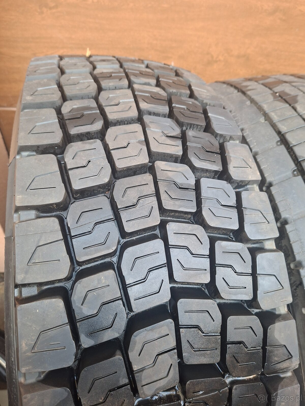 Opony MICHELIN 315/70/22,5 154/150L AT 900 KP3 M+S bieżnikow - 3