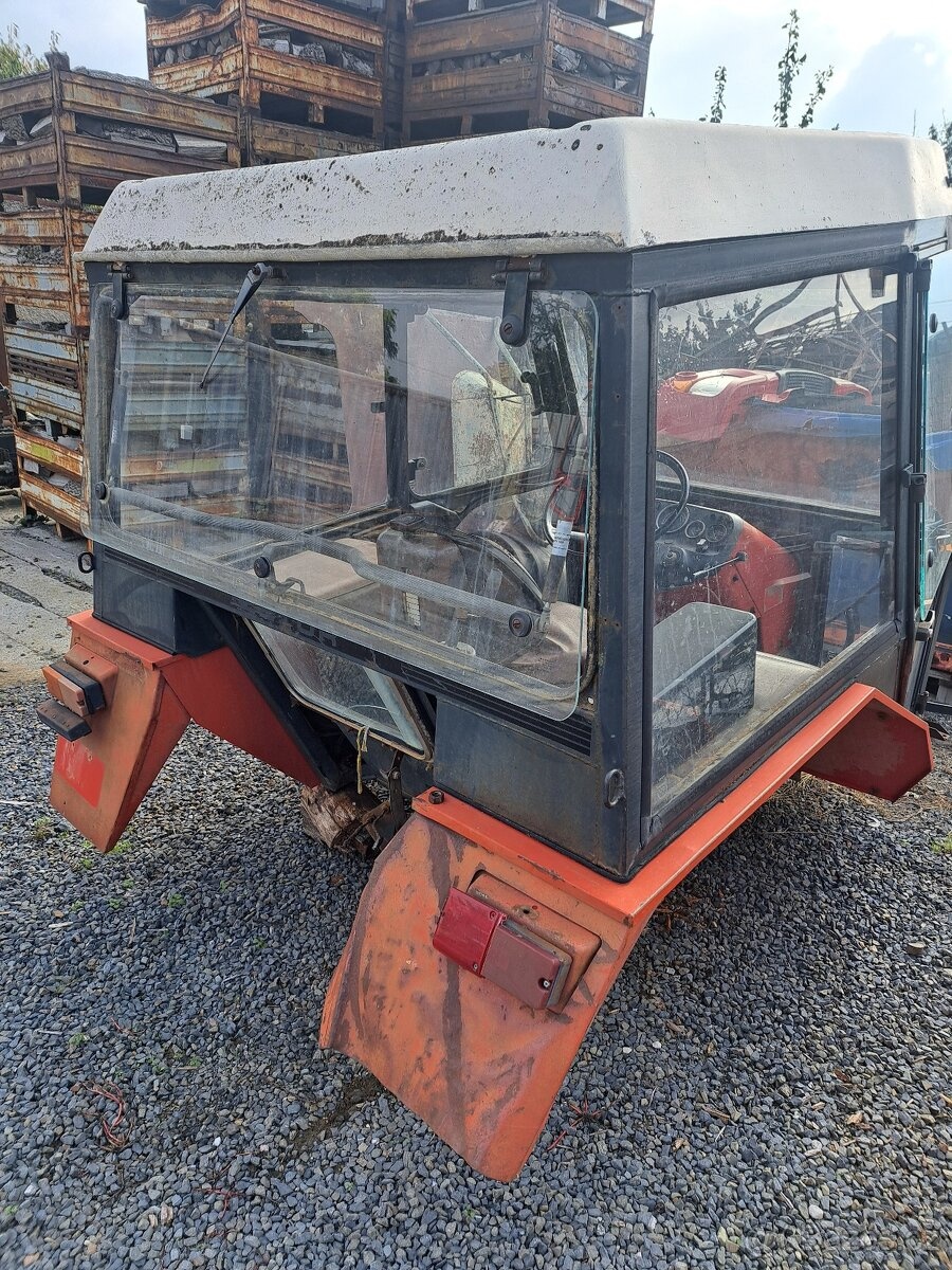 Kabina zetor 5211-7745. Typ BK 6011. - 3