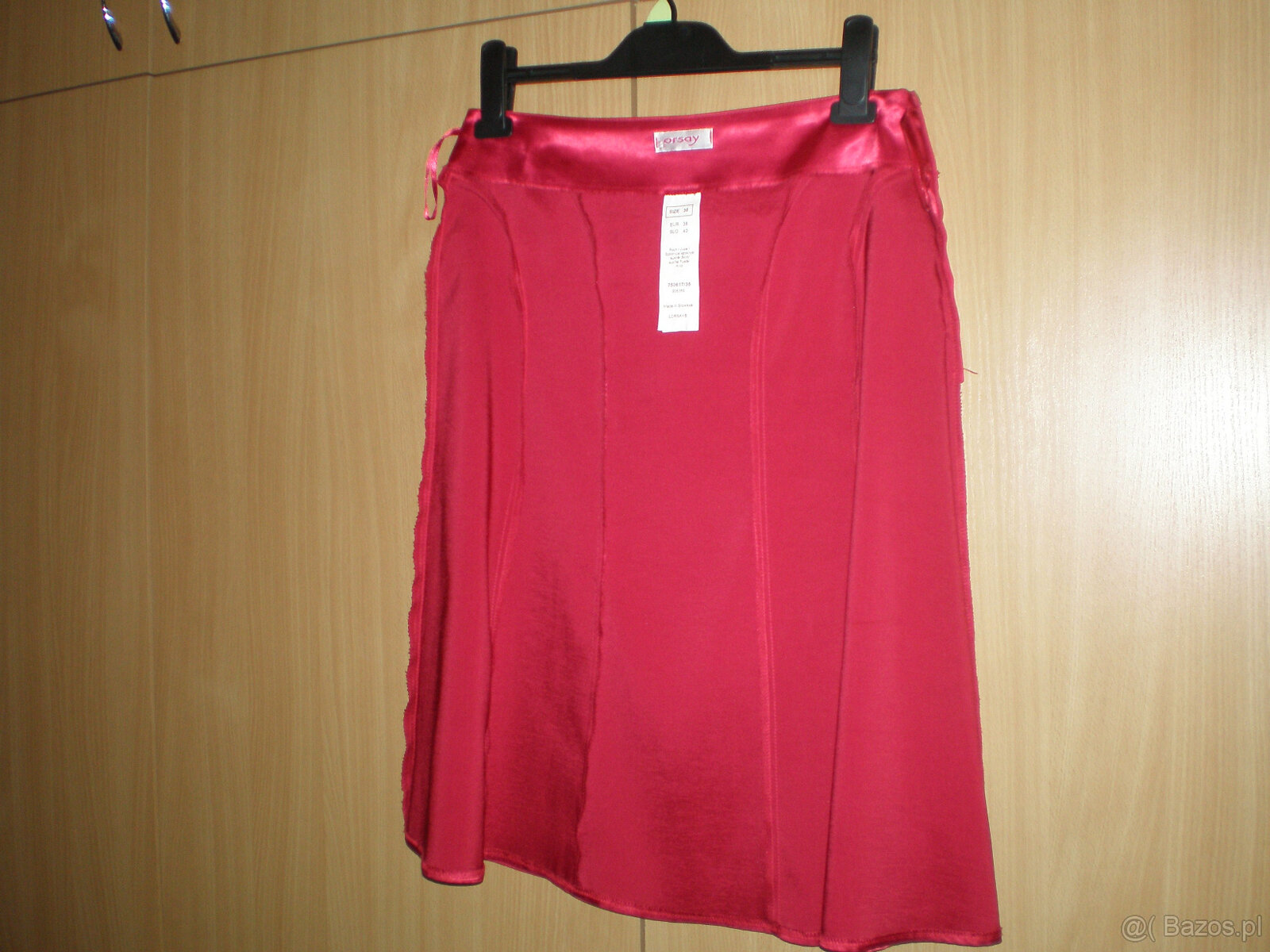 Sprzedam spódnicę damską, używaną, rozmiar 38. - 3