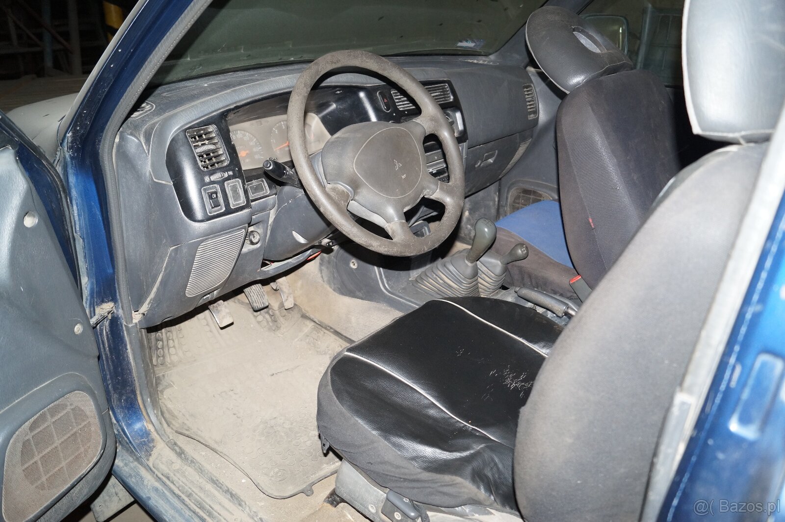 Mitsubishi L200 (2001) – Do remontu / Na części - 3