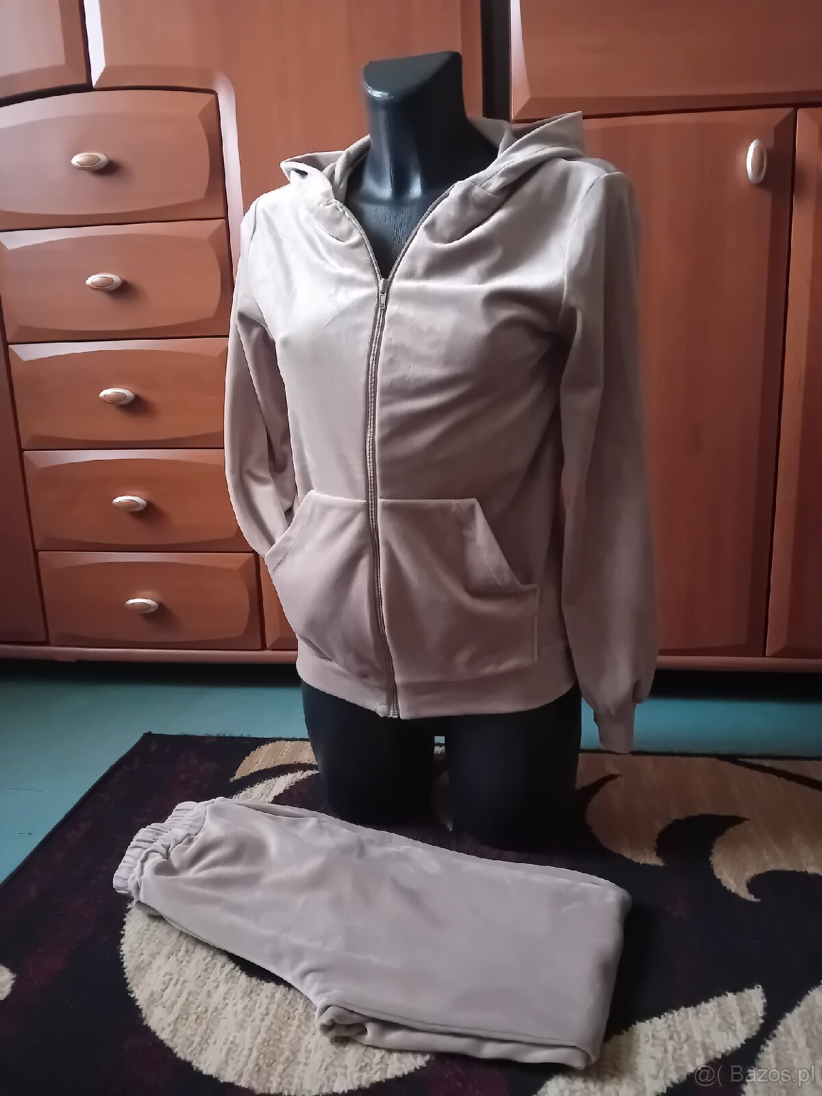 Dres welurowy dwuczęściowy - 3