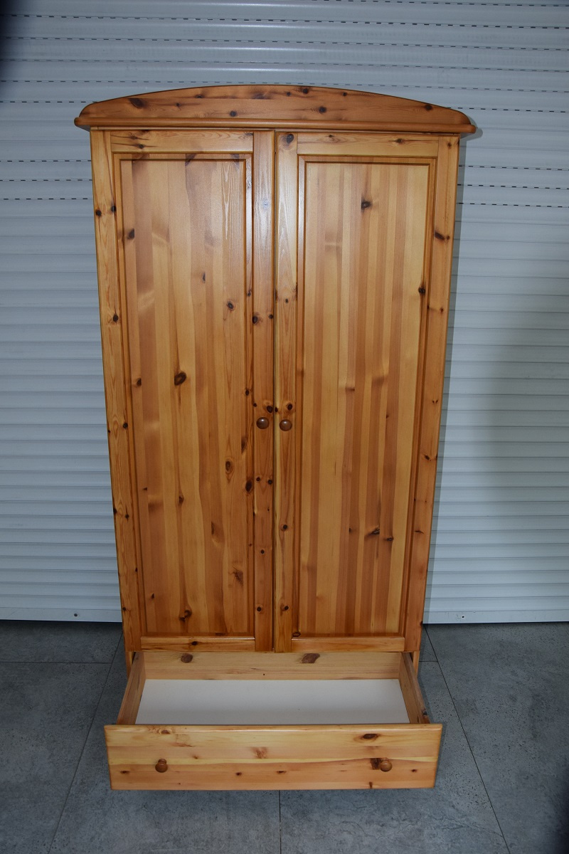 szafa z drewna sosnowego - jak nowa - 3