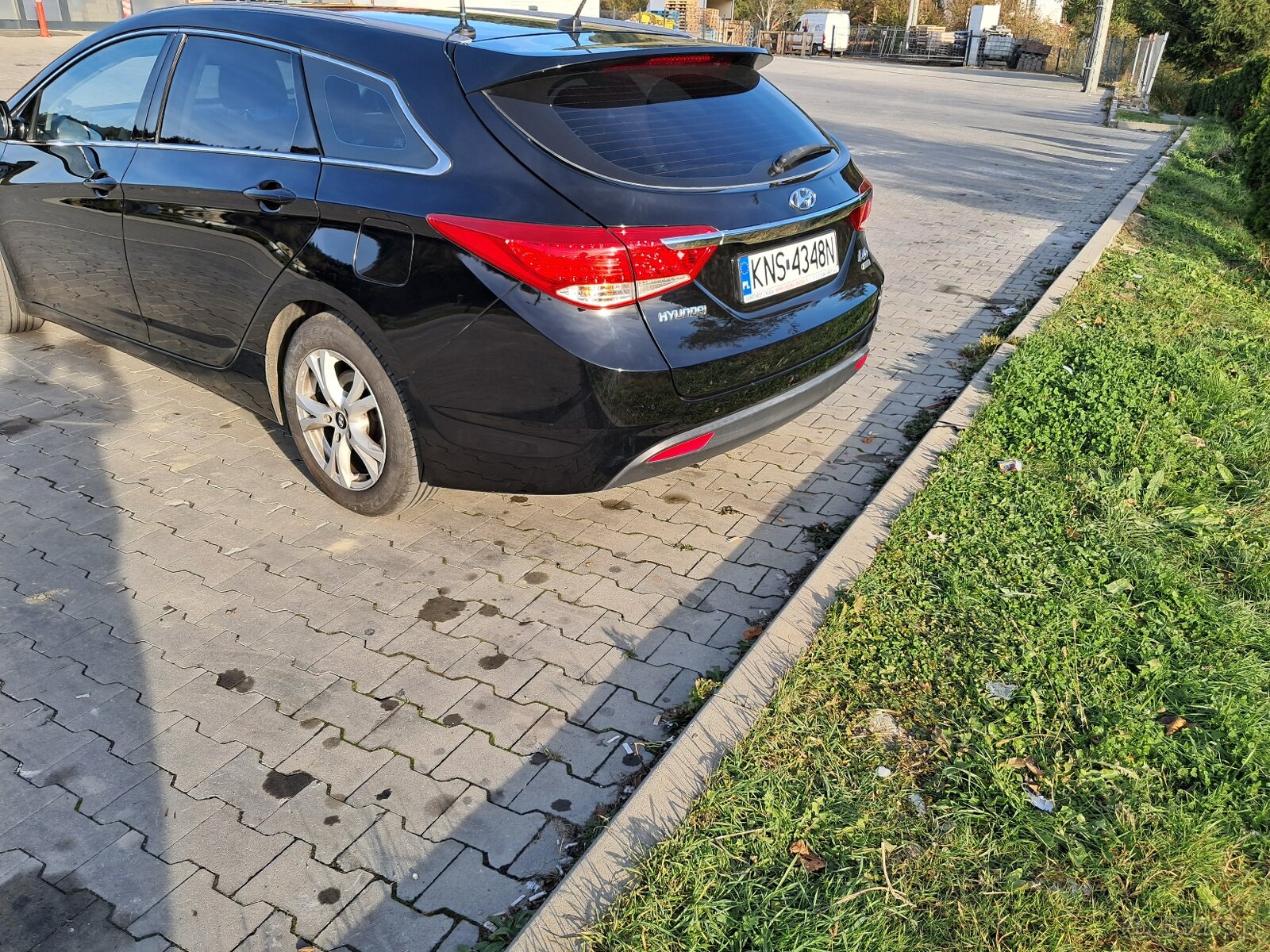 Sprzedam ładnego hiundai i40 - 3