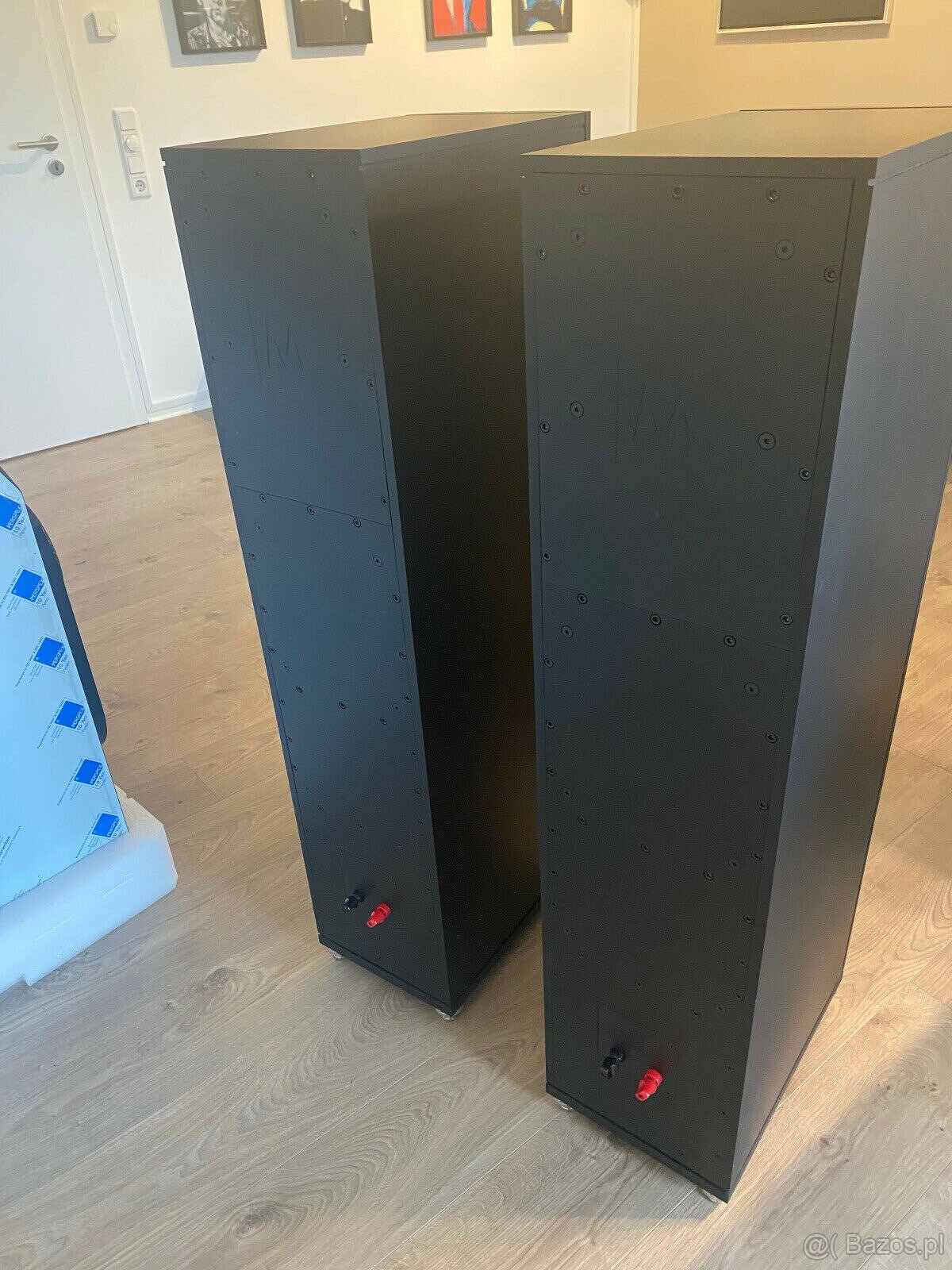 MAGICO Q3 Speakers - (Price: 7000 EUR) - 3