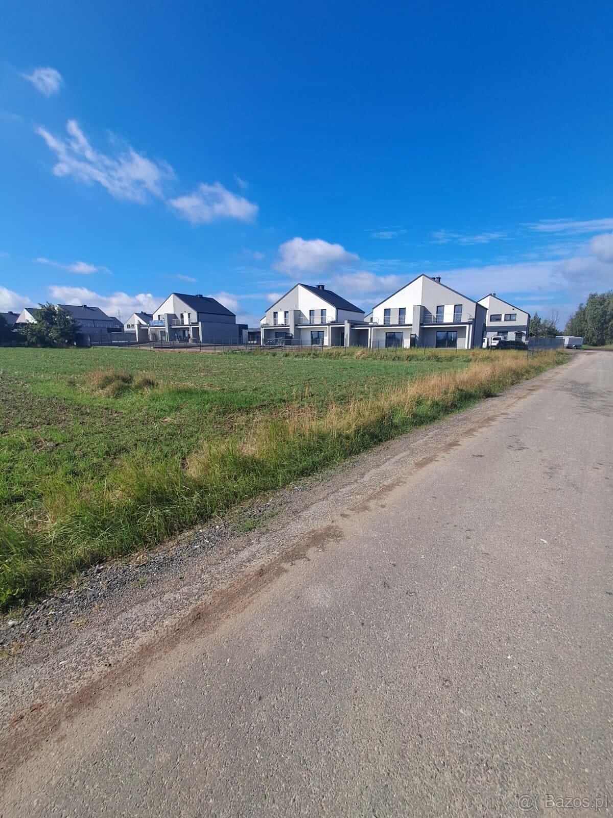 Działka budowlana na planie zagosp. o pow. 1190m2, Os. Sulis - 3