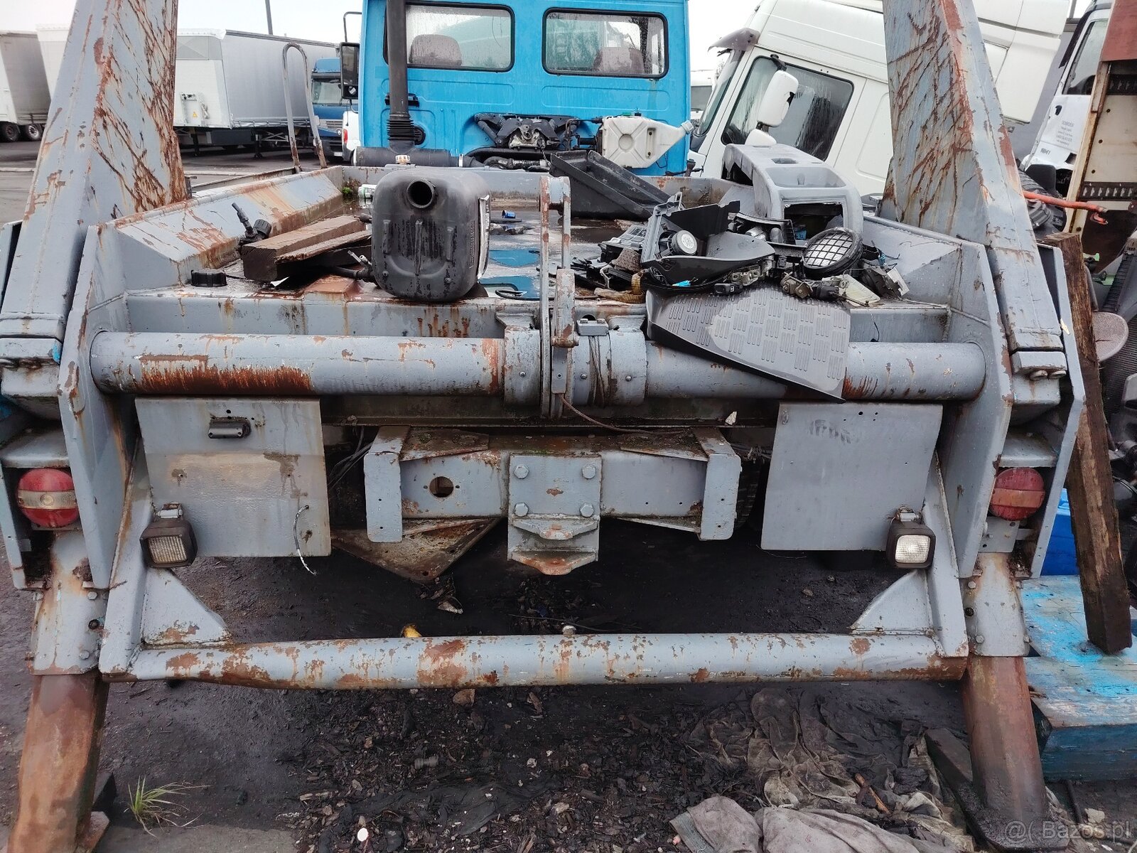 Volvo FL6 most tylny - 3