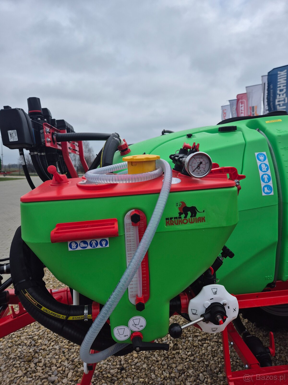 Krukowiak Apollo 1000 PHX opryskiwacz ciągany - 3