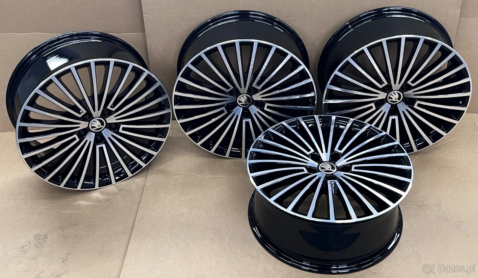 Felgi 19 cali ORYGINAŁ Skoda SUPERB 8Jx19 ET44 5x112 3V0 - 3
