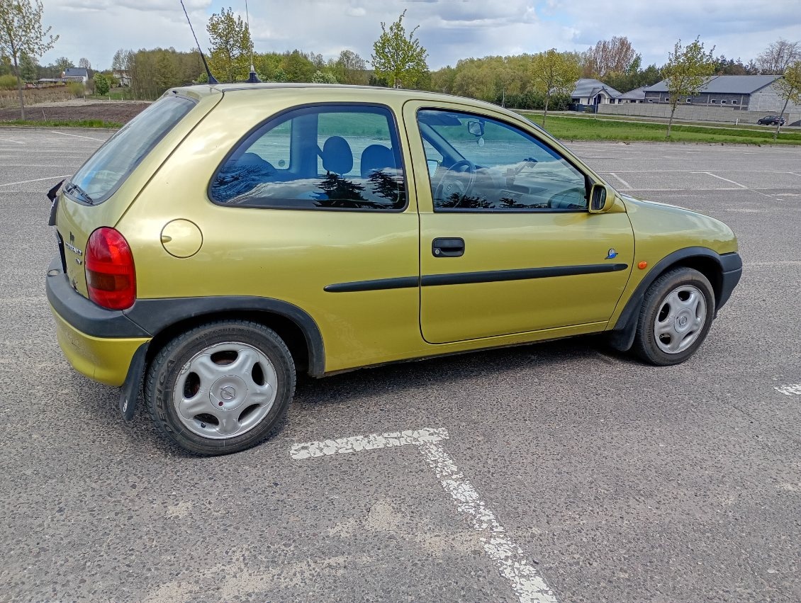Opel corsa - 3