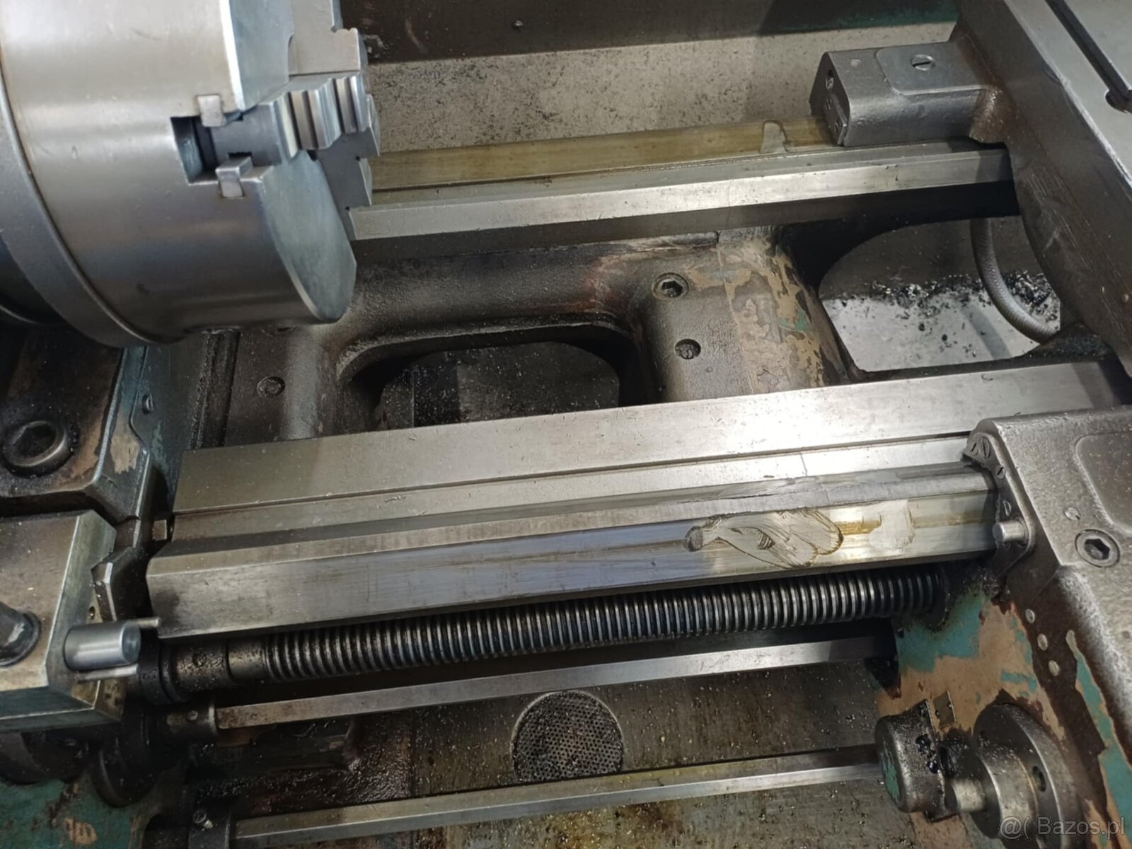 Oferujemy do sprzedaży tokarka SN 32/1000 - 3