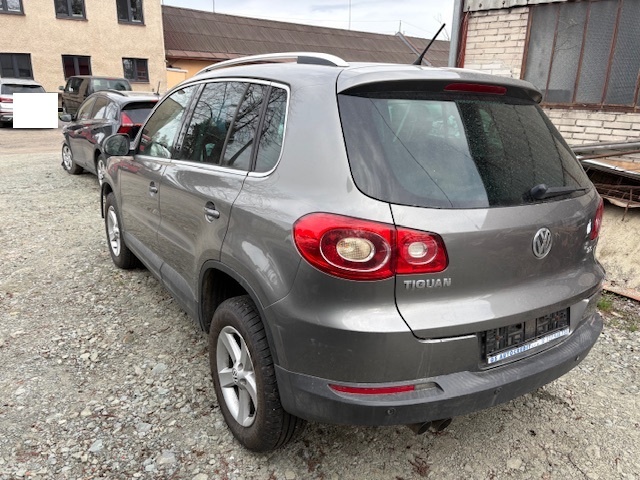 VW Tiguan 2.0TDi 103kw, r.6/2010, 4x4x, klimatyzacja, panora - 3