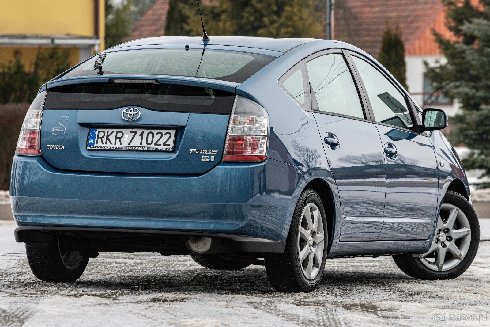 Toyota PRIUS - 3