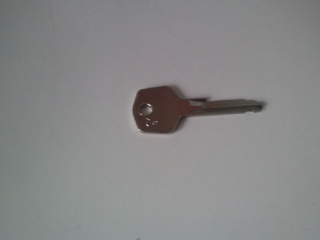 Zamek schowka ,wlewu paliwa Mercedes 190 SL ,Ponton - 3