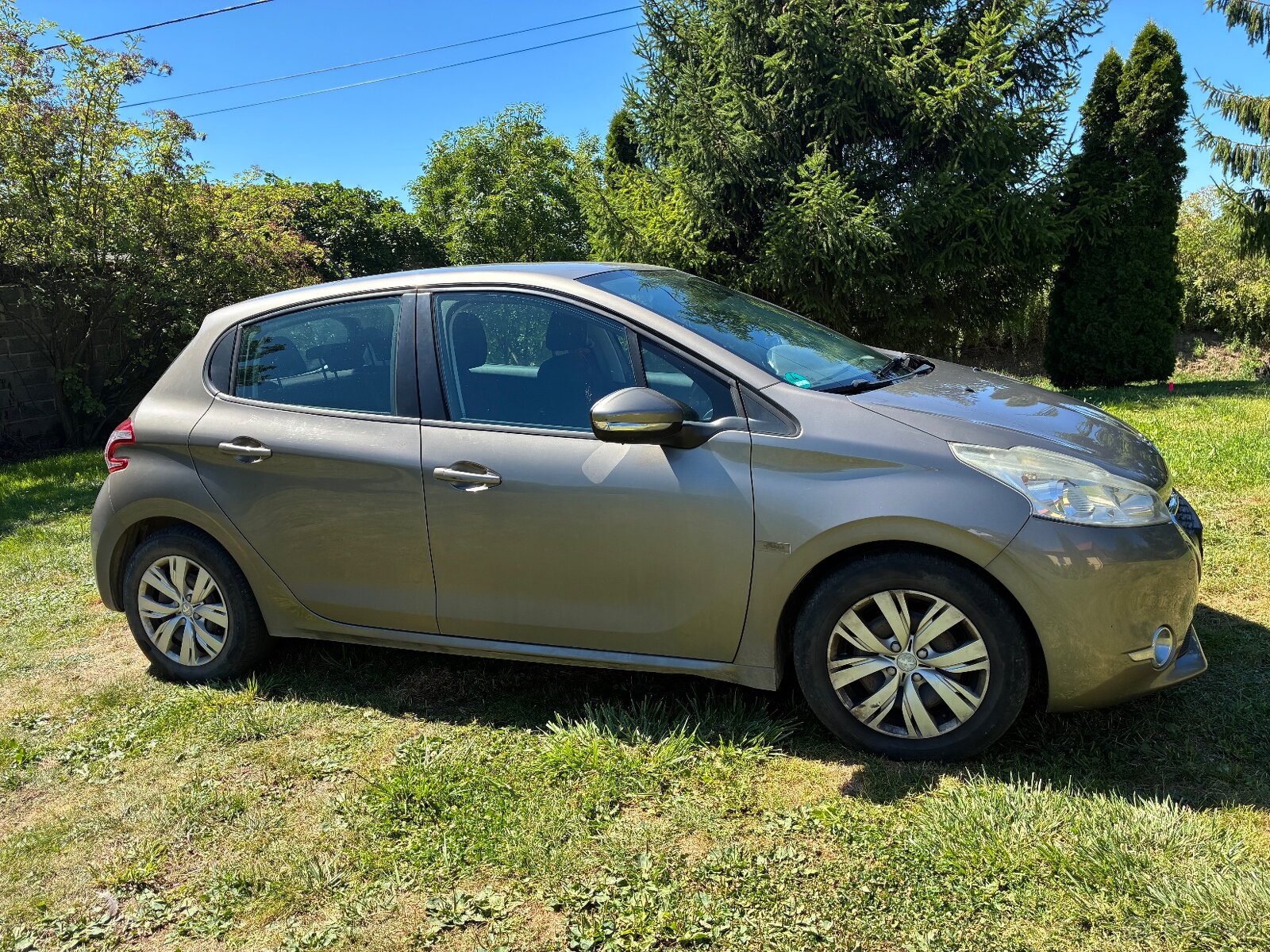 Peugeot 208 - 3