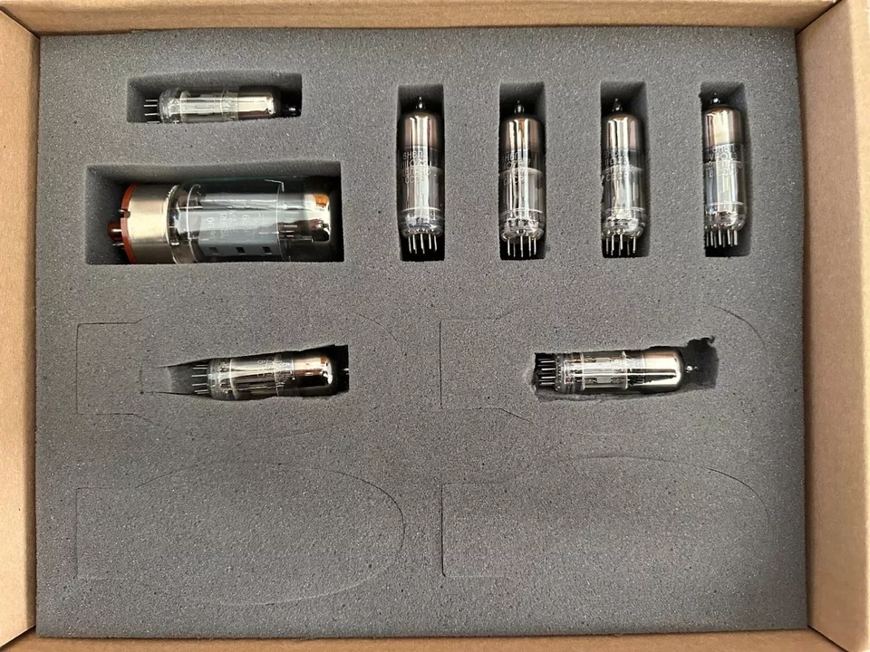 Audio Research Reference 6 ( Price : 4500 EUR ) - 3