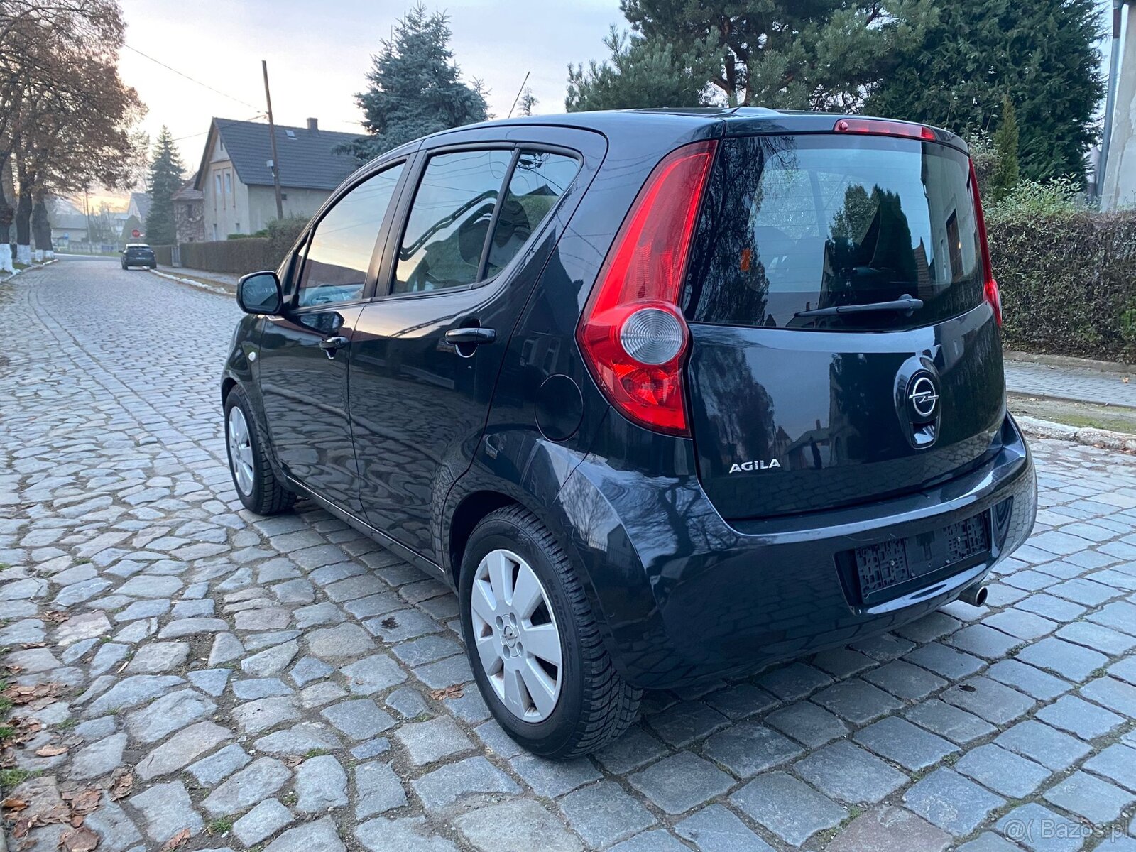 Opel Agila 1.2 - 3