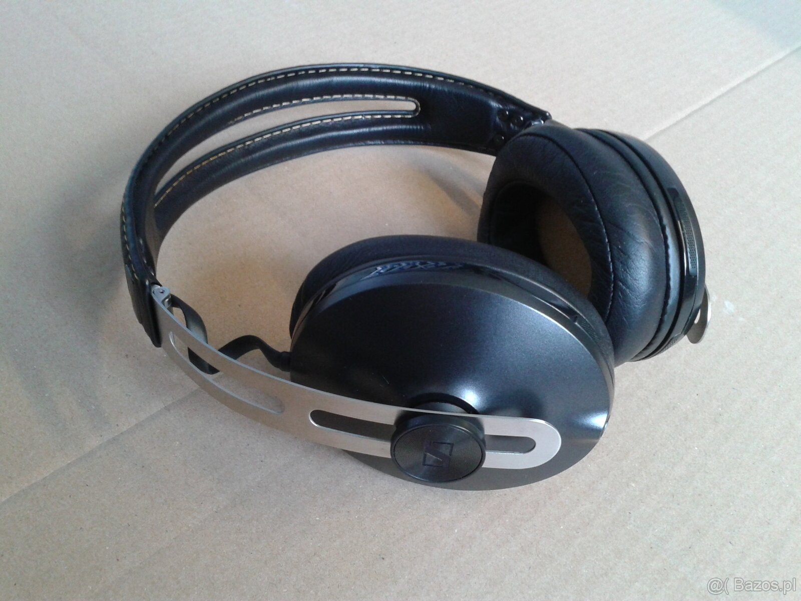 Nowe słuchawki bezprzewodowe Sennheiser Momentum 2 - 3